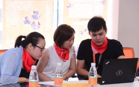 双十一临近 商家备战服务先行 走进阿里巴巴 “亲听”顾客心声