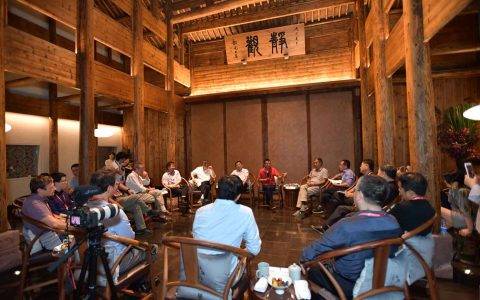 “乡村教师”马云对话11位顶级数学大师：今天上了最好的一堂数学课