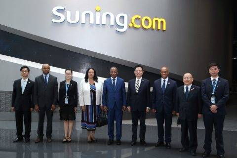 佛得角总理席尔瓦一行到访苏宁，智慧零售搭建国际贸易桥梁