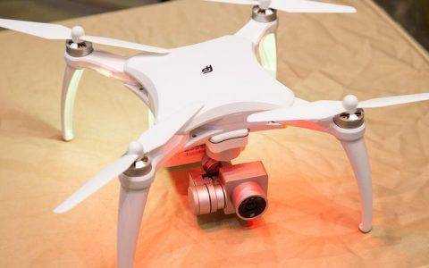 飞拍发布无人机新品空中对垒大疆，以强劲续航制胜