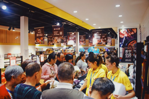 十一苏宁买iPhone结账时懵了 店员说便宜4999元