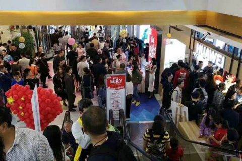 长假消费让人“大跌眼镜”：苏宁高端电器走进乡野 奶粉销售超30万罐