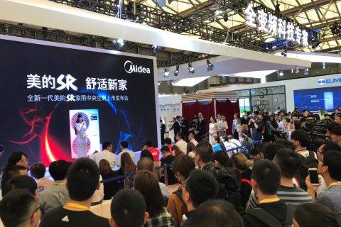 美的SR家用中央空调强势发布，成为舒适新家的标配