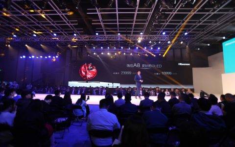 三年包修+斩首定价，海信OLED电视也要做行业第一？