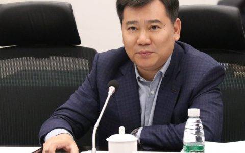 张近东：要在顺境中看到危机，更要能在逆境中看到机遇