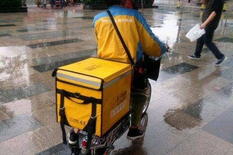 暴雨来袭 苏宁易购广州230家门店提供多项便民服务