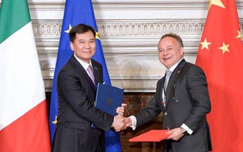 张近东：搭乘“一带一路”东风 与世界共享智慧零售