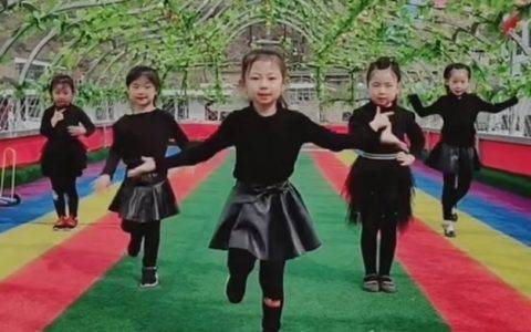 快手又出火爆神曲《我要变好看》 引爆全民「变好看」热潮