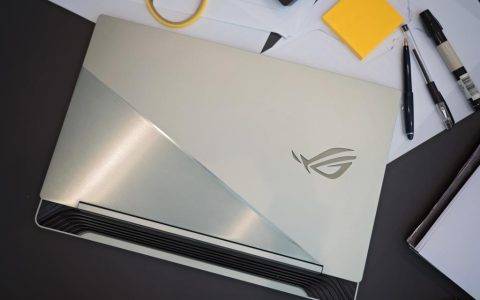 ROG联手BMW Group Designworks 跨界 新形态游戏本展现超跑设计