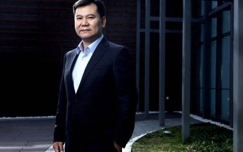 数字经济抢“C位” 张近东：为苏宁发展灌输科技血液