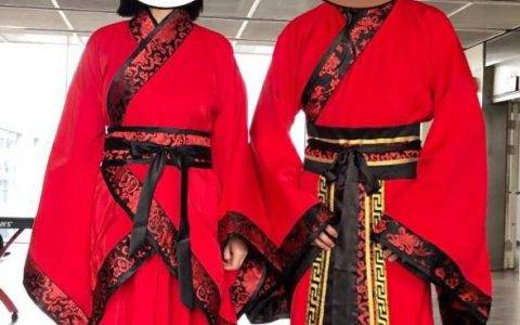 510阿里集体婚礼礼服照流出 听说每件都是“私人订制”