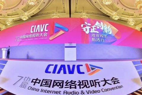 快手日活破2亿，“南抖音 北快手”成历史