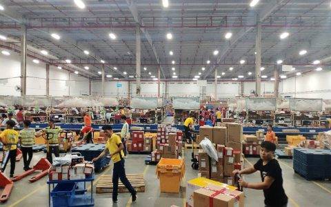 苏宁618一小时战报：订单量同比增长215%