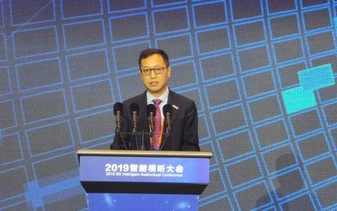 彩电大王海信再亮新武器：全球首台叠屏电视将于本月上市！