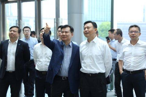 智慧零售赋能大出行产业，苏宁与一汽高层展开深入探讨