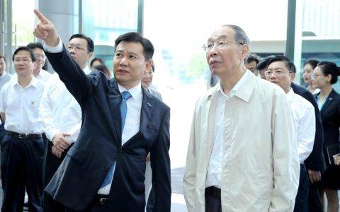 中共中央书记处书记尤权视察苏宁 对智慧零售发展建设予以肯定