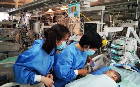 你若生命相托，我必全力以赴 水滴筹助“微笑娃娃”重获新生