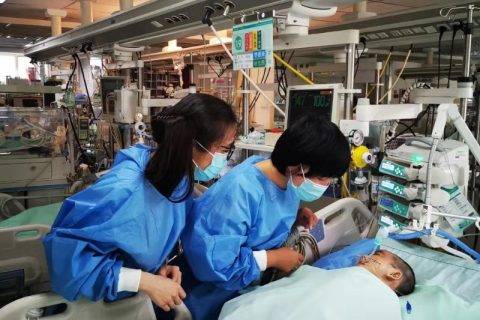 你若生命相托，我必全力以赴 水滴筹助“微笑娃娃”重获新生