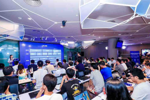 百度AI快车道企业深度学习技术实战营开放直播了？“语义理解”专场爆棚