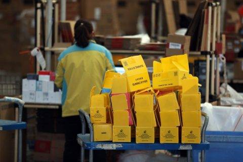 向包装垃圾宣战 818苏宁全国增投50万共享快递盒