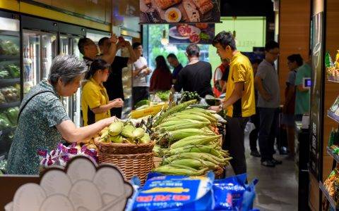 818下沉社区再延伸，到店自提能走多远