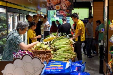 818下沉社区再延伸，到店自提能走多远