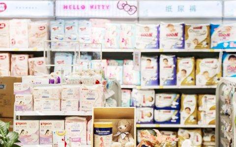 王晰“爸”气来锡 与粉丝相约苏宁红孩子3.0门店