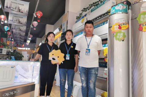 小镇的网红，零售云“蟹老板”