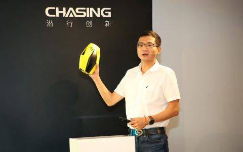 潜行创新全新潜拍无人机曝光：全球最小