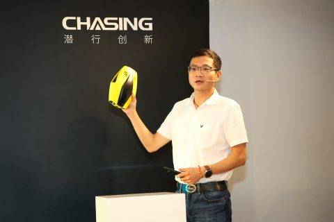 潜行创新全新潜拍无人机曝光：全球最小