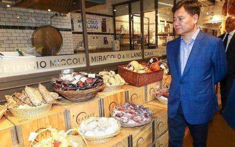 从收购家乐福中国到探访Eataly 张近东场景布局再发力