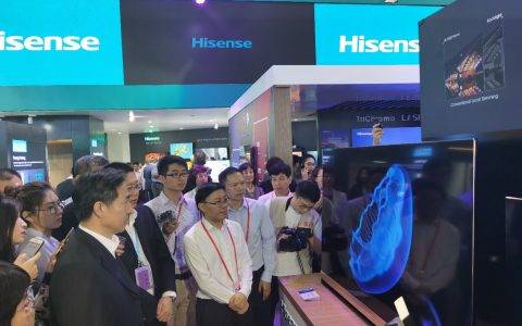 海信屏幕发声激光电视国内首次亮相，广交会强势吸睛