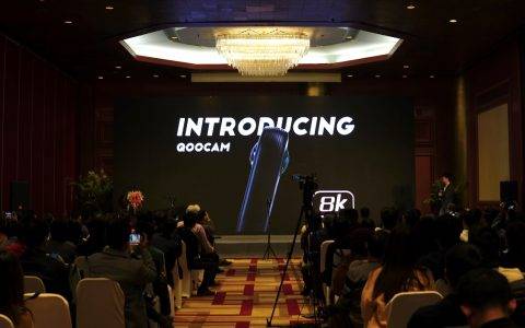 全球首款8K口袋全景相机QooCam 8K今日发布