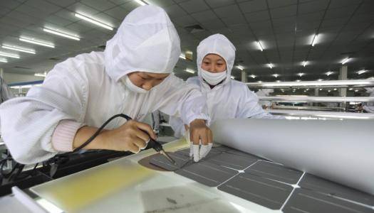 全球制造业陷入危机！面对寒冬已至，中国企业集体突围自救！