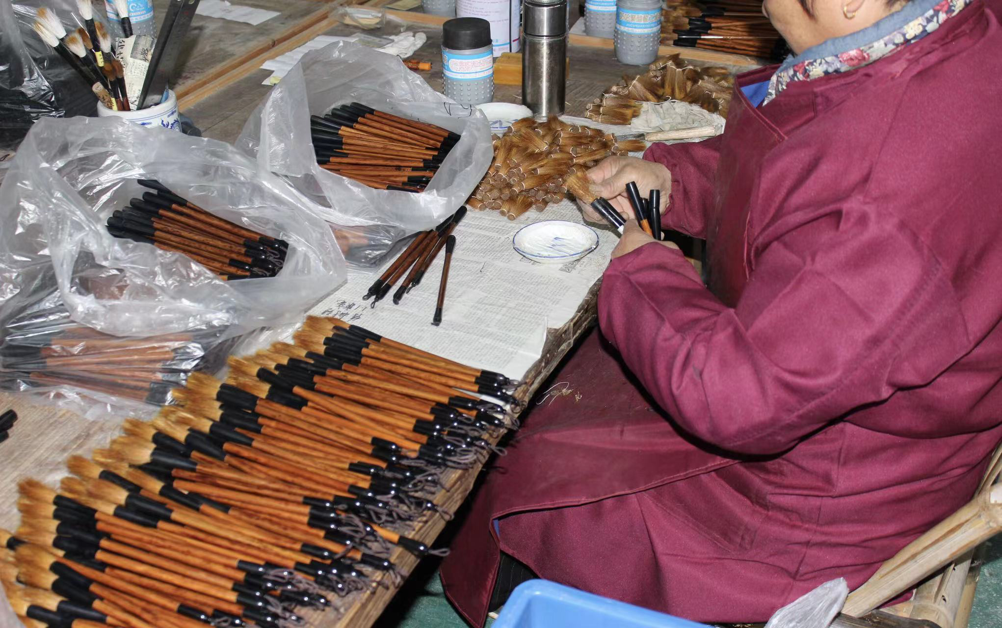 江西返乡创业大学生在淘特卖毛笔，3个月业绩翻5倍