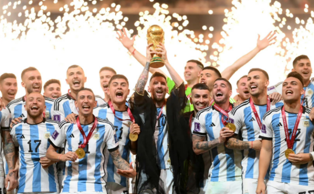 安踏儿童专业足球装备，助力新生代传承足球带来的成长