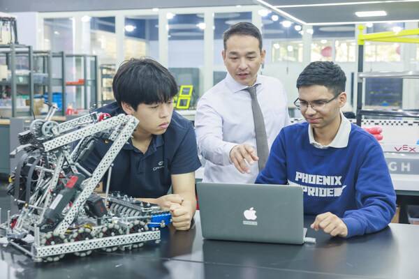 上海协和国际外籍人员子女学校荣获“2024-25年度STEM教育卓越奖”。