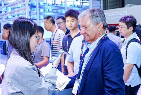 以AI之力强化差异化价值优势 科大讯飞携新品亮相 MWC 上海