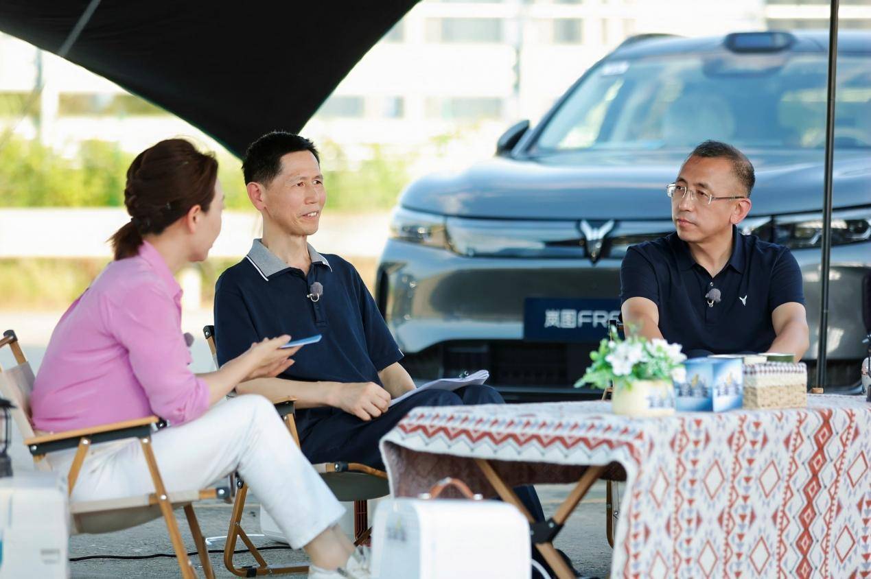 12分钟超充，410公里纯电续航：岚海智混如何解决三大出行痛点？