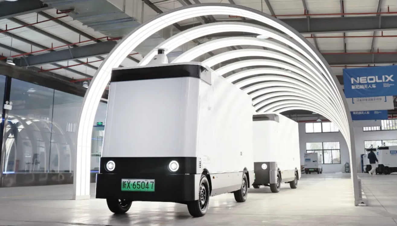 新石器无人车凭什么在深圳无人车运行报告在线车辆排名第一