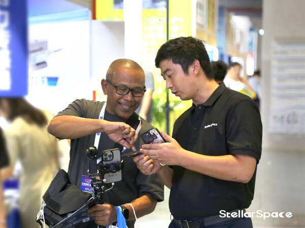 2025 CIIF 奇点创新（StellarSpace）展台互动