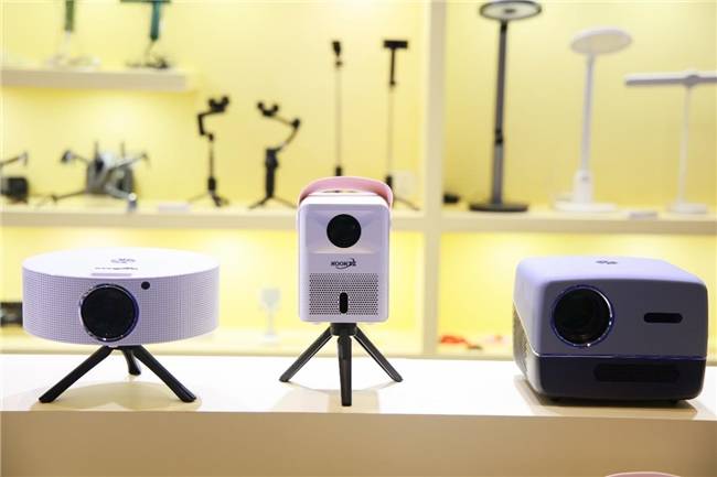 2025100915264329.011