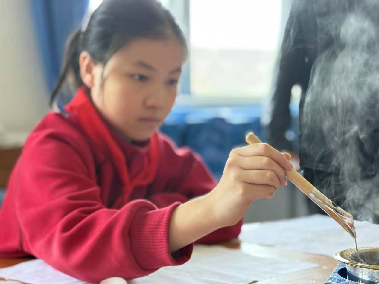 38b840d5eb2dacf3a0743e7a629e758