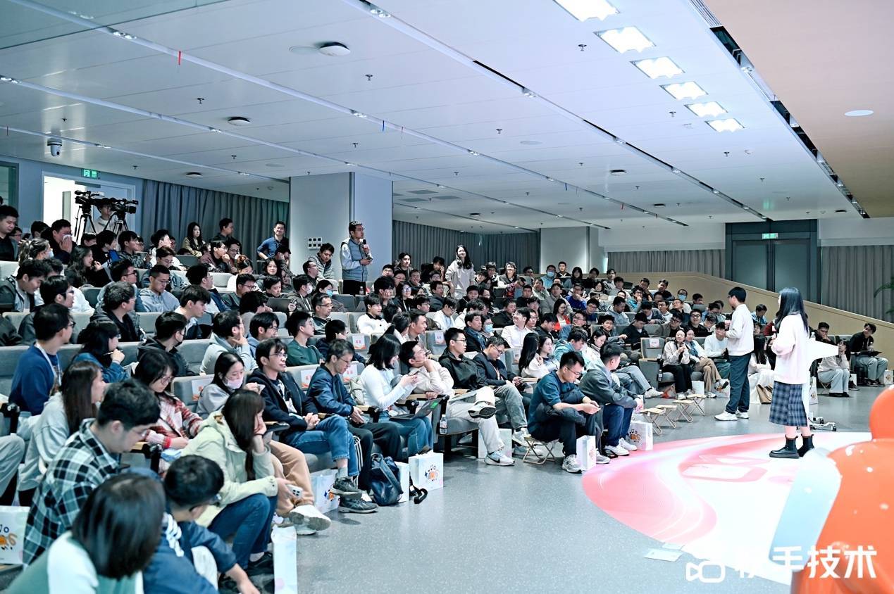 快手技术沙龙举办：生成式推荐系统如何重构搜推广？