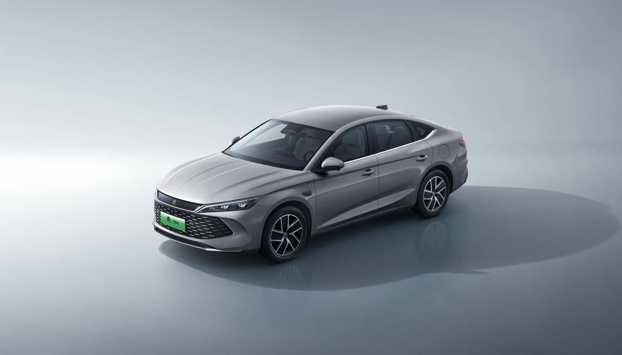 1月11比亚迪秦俯视68875-002