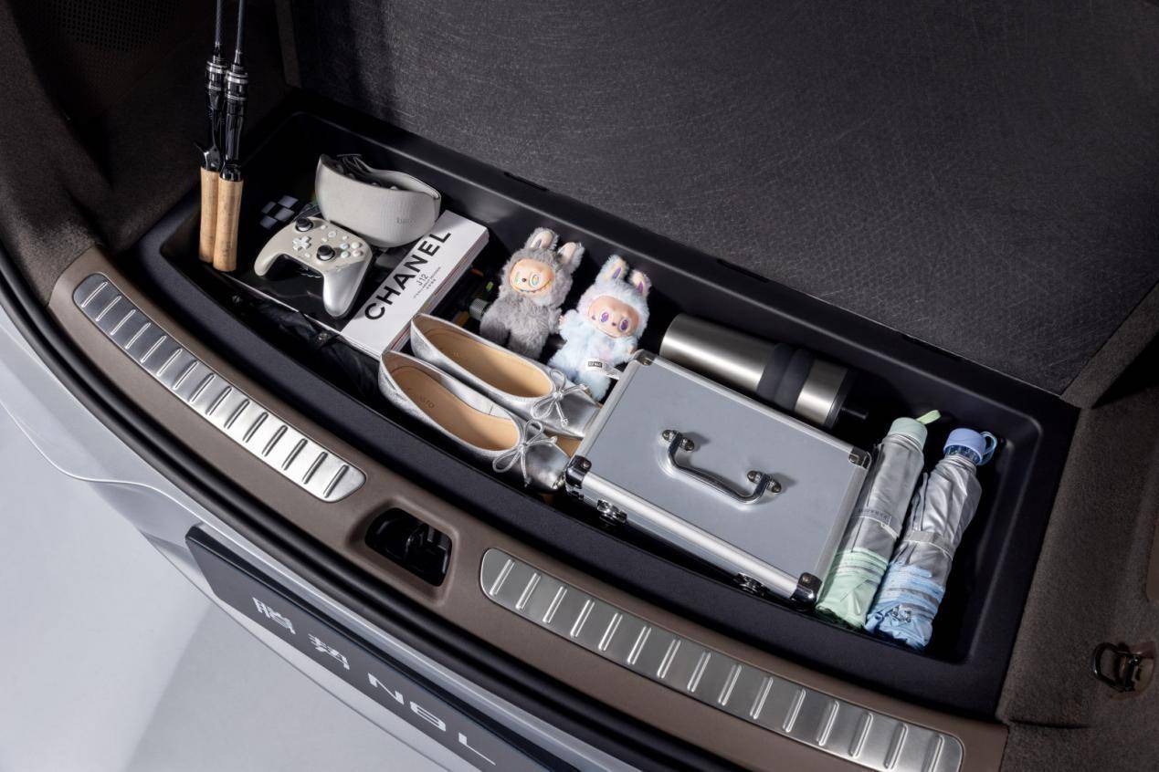 887941c2-fd08-4c37-a803-82491d5f7396