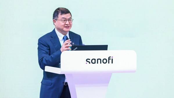 （图为董建增教授现场分享）