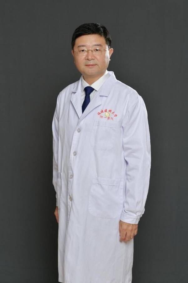 福建医科大学附属第一医院党委书记翁山耕