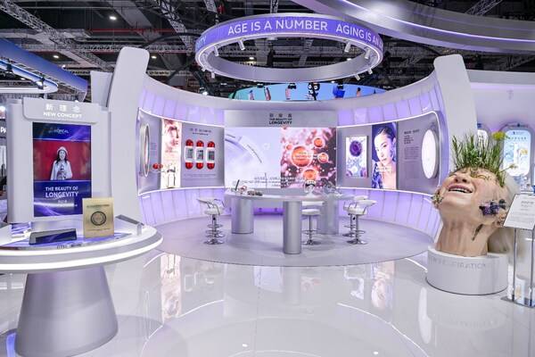 欧莱雅集团CEO叶鸿慕首访进博会：坚定看好中国市场，持续加码本土创新