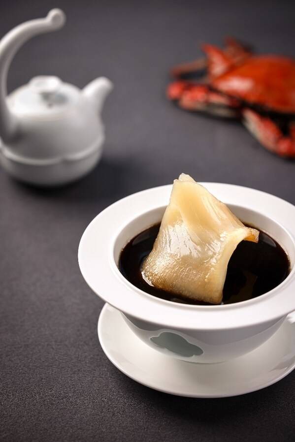 生地唐排炖花胶